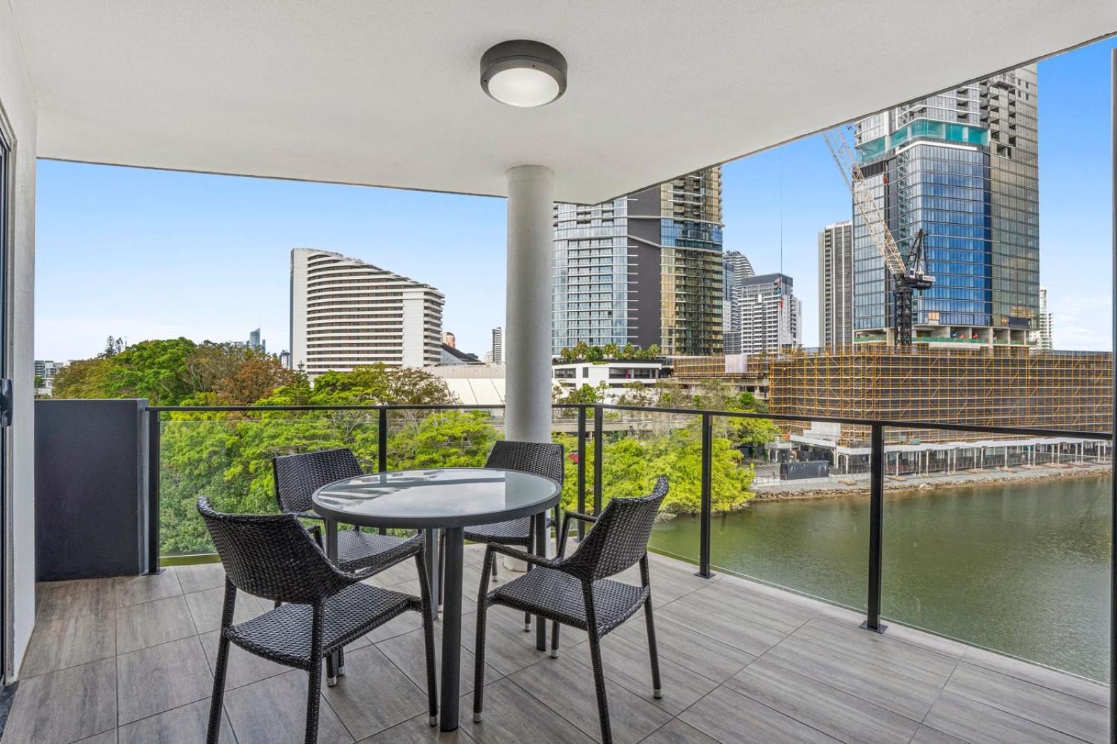Spice Broadbeach - Gclr Gold Coast Exterior photo